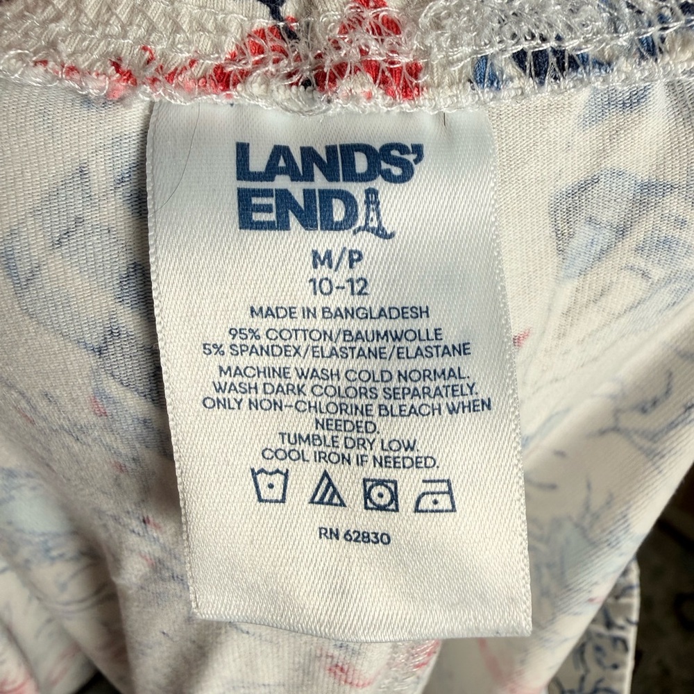 Lands End Seaside Sleeping Pants Holiday Edition 🦞 Women's Sz M 29" Inseam 🦀 - Picture 2 of 3